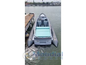 BUZZI 31' OPEN