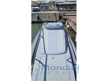 BUZZI 31' OPEN