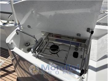 JEANNEAU CAP CAMARAT 9.0 Walk Around 