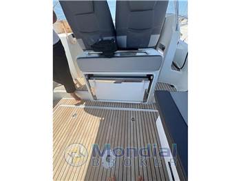 JEANNEAU CAP CAMARAT 9.0 Walk Around 