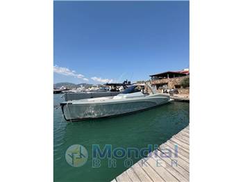 Cantieri Navali Italia  Kifaru 43'