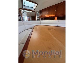 Chris Craft  Corsair 36 