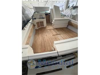 Tornado 38' Flush Deck