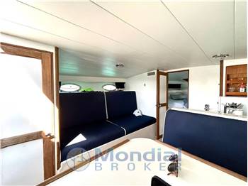 Tornado 38' Flush Deck