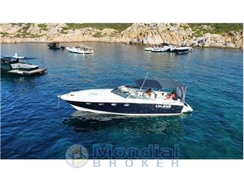 Tornado 38' Flush Deck