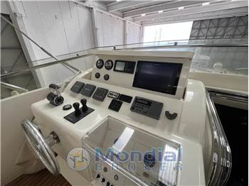 FERRETTI  CUSTOM LINE 94'