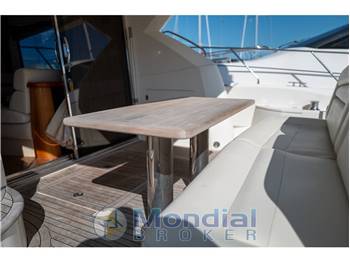 SUNSEEKER MANHATTAN 52