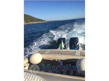 Boston Whaler Boston 27 full cabin