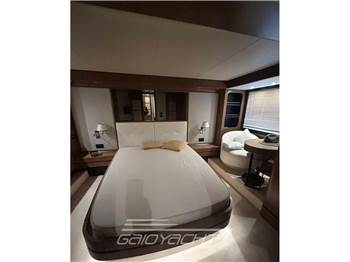 Azimut Magellano 66