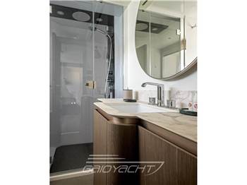 Azimut Magellano 66EVO