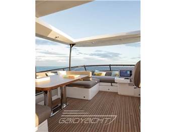 Azimut Magellano 66EVO