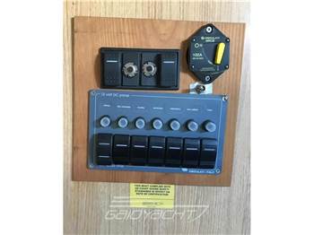 Bertram Yacht 28' SF