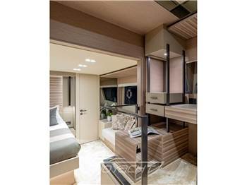 Ferretti Yachts Ferretti 670