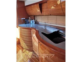 Azimut Atlantis 47