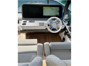 Azimut 68 flybridge MY 2022