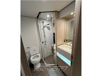 Azimut 68 flybridge MY 2022