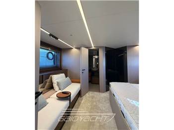 Azimut S7