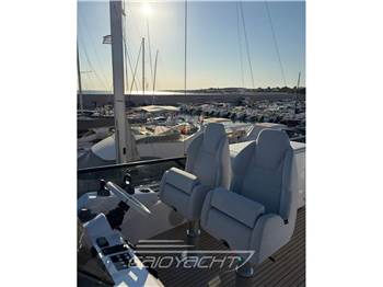 Azimut S7