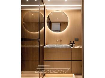 Azimut Seadeck 7