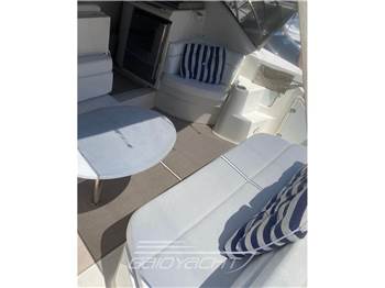 Regal Marine Commodore 4260