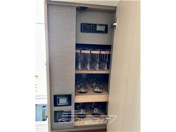 Azimut 68 flybridge MY 2022