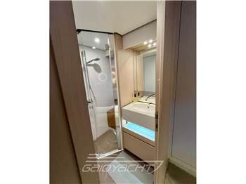 Azimut 68 flybridge MY 2022