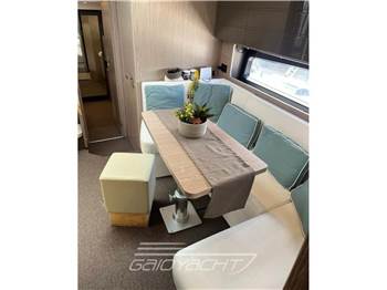 Azimut Atlantis 43