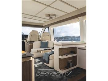Azimut Magellano 60