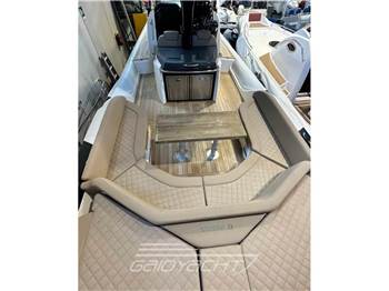 SACS STRIDER 13