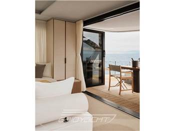 Azimut Seadeck 7