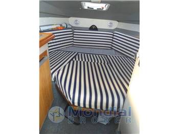 Bayliner 2150 Cera