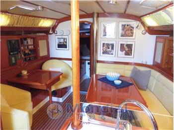 Hanse 411