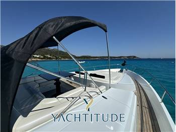 Pershing 80