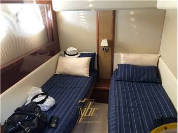 Princess Yachts V53