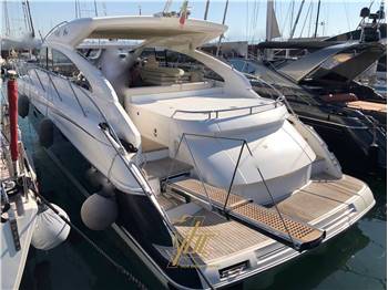 Princess Yachts V53