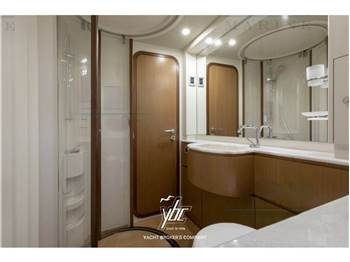 Ferretti Yachts spa Ferretti 681