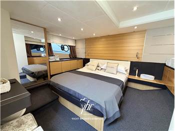 Princess Yachts V57