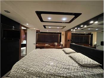 Sunseeker Yachts Predator 64