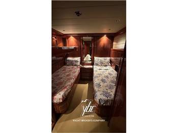 Overmarine Mangusta 72