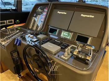 Ferretti Yachts 630