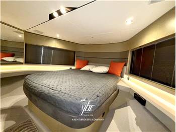 Princess Yachts V60