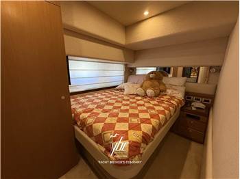 Ferretti Yachts 630