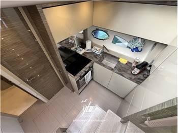 Austin Parker 48 Sundeck