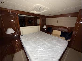 Overmarine Mangusta 72