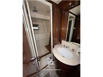 Overmarine Mangusta 72