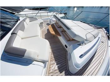 Princess Yachts V60