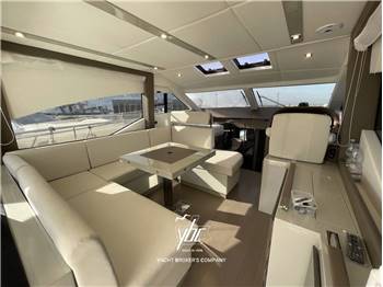 Austin Parker 48 Sundeck