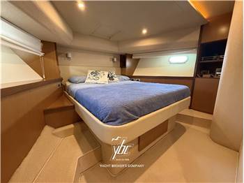 Ferretti Yachts 630