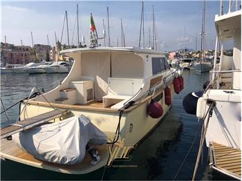 Solare Yachts 43