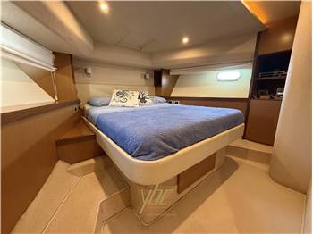 Ferretti Yachts 630